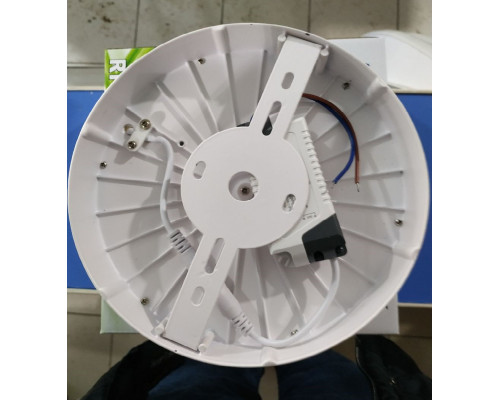 Светильник накладной 18W 6500К