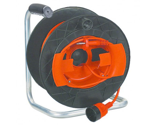 Держатель кабеля 25м 2х1,5 SDE, 1 розетка немецкий стандарт GARDEN