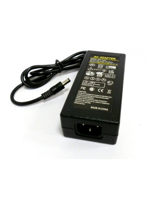 Импульсный блок питания в пластиковом корпусе 12В - 6А