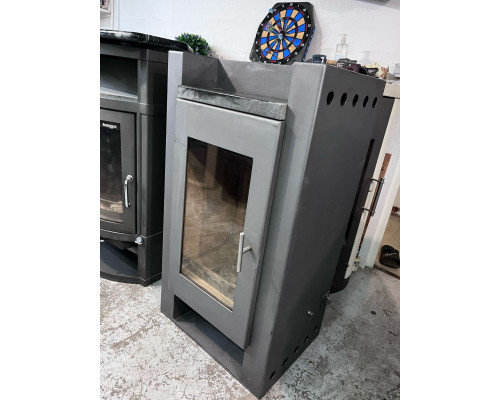 Печи и камины б/у  в отличном состоянии