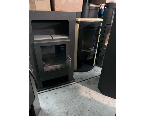 Печи и камины б/у  в отличном состоянии