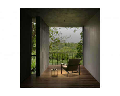 Black Foster Micro Surface 2x2