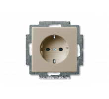 Розетка с/з с защитными шторками (винтовой зажим), цвет Шампань, ABB Basic 55