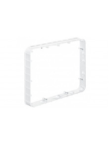 Extension pieces for extra-large flush-mounted junction boxes