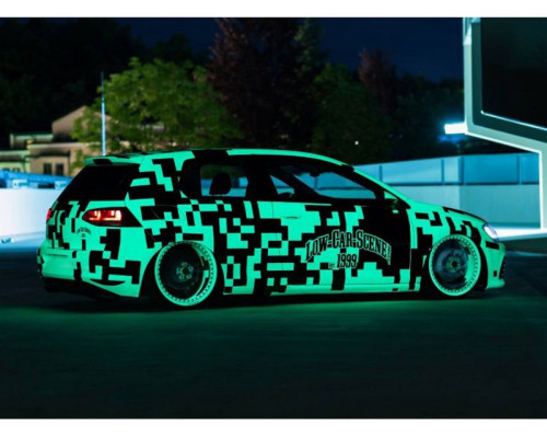 Vopsea luminoasă pentru metal Ultra White cu strălucire verde