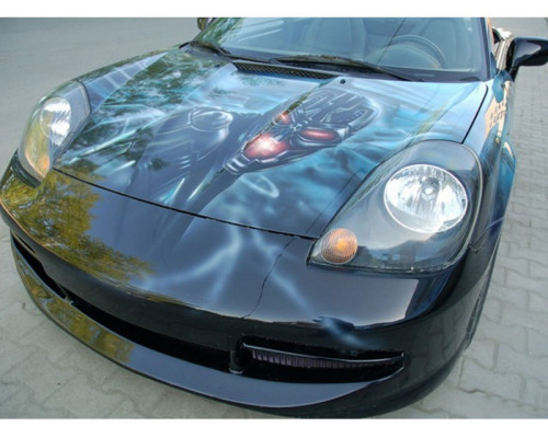 Vopsea luminoasă pentru metal Ultra White cu strălucire violet