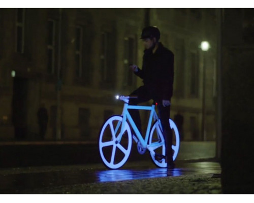Vopsea luminoasă pentru metal Light White cu strălucire verde